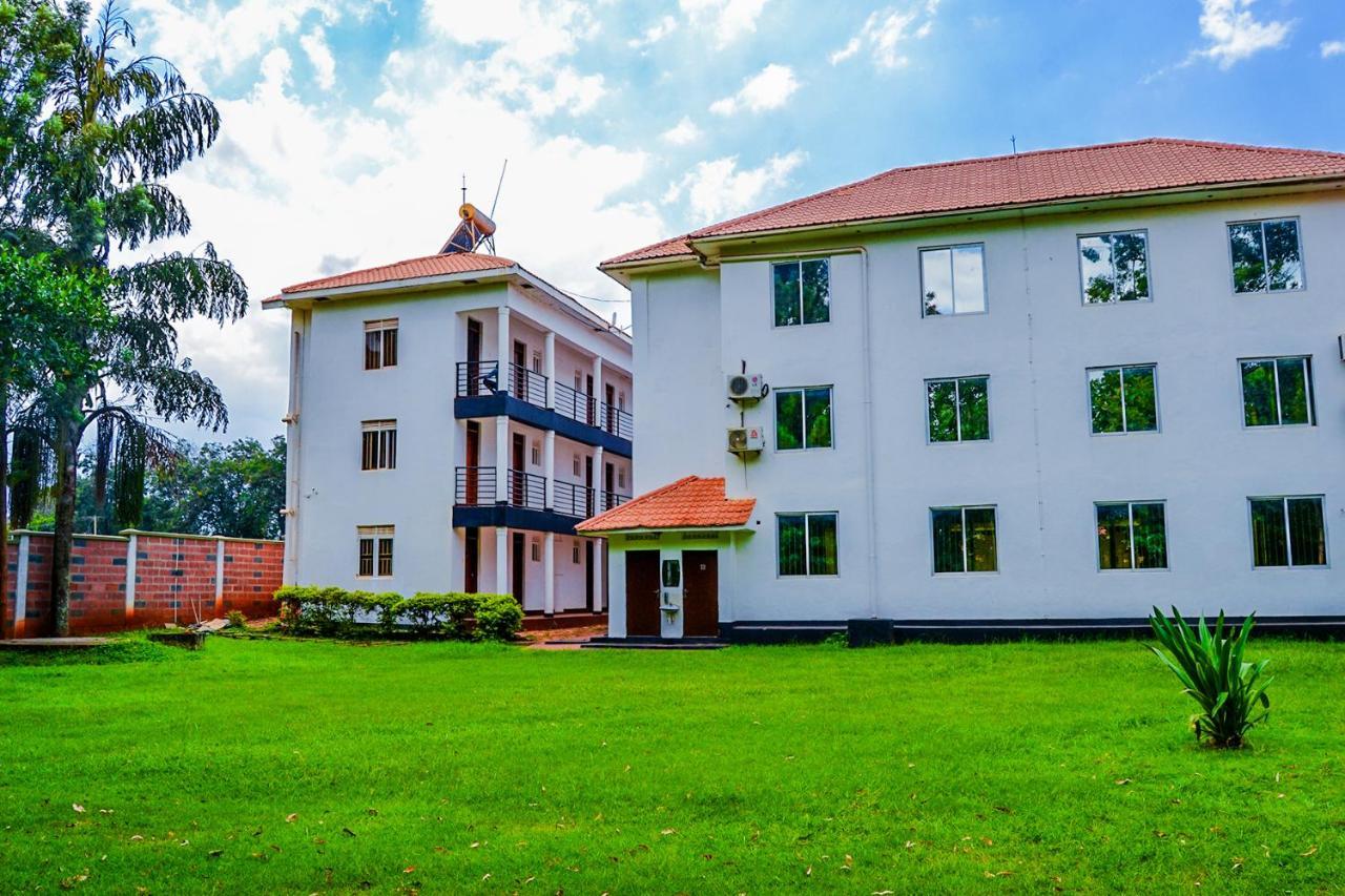 Bilkon Hotel Jinja Exterior photo
