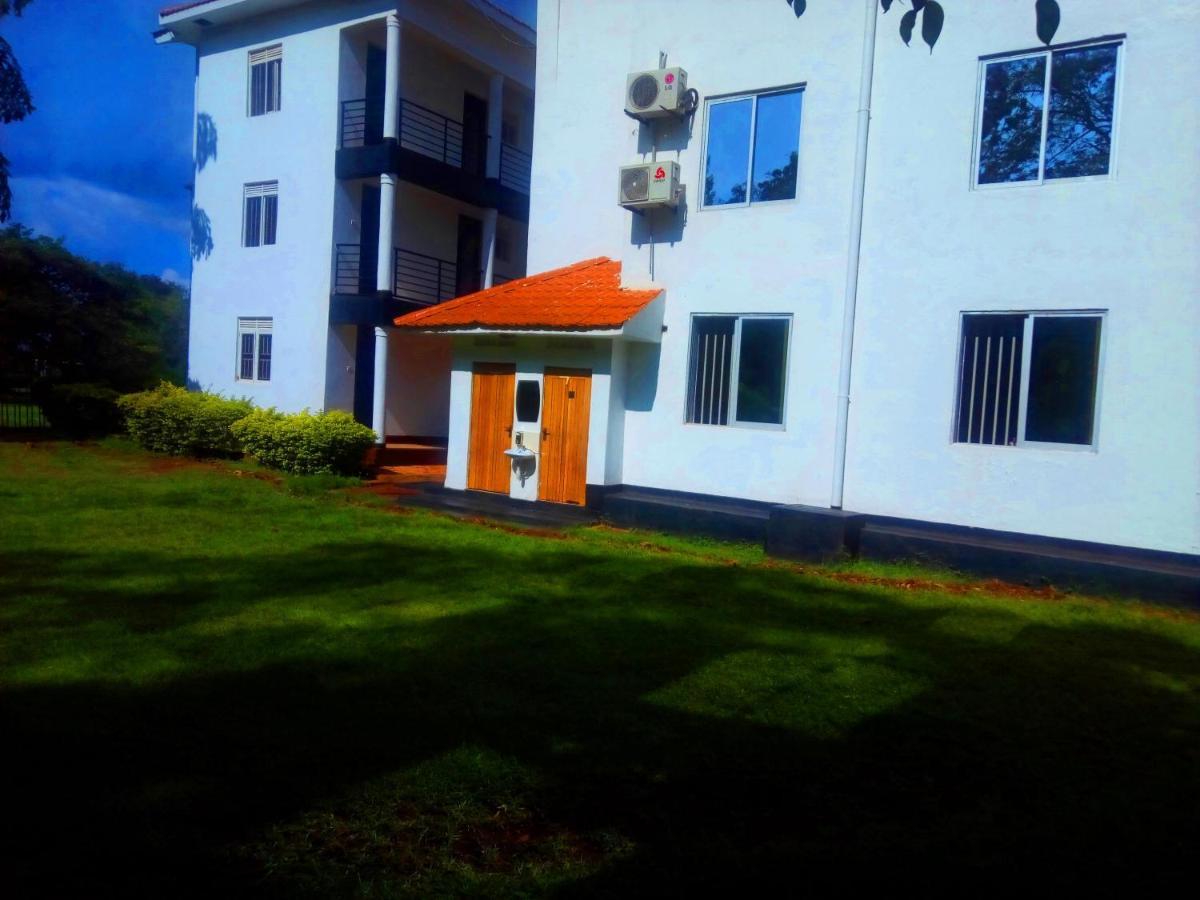 Bilkon Hotel Jinja Exterior photo